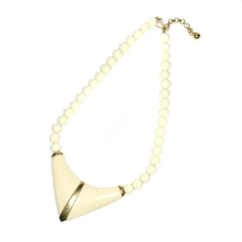 Vintage Monet Cream Plastic Beaded Collar Necklace